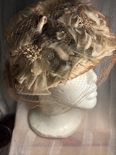 Woven straw hat vtg woman - hat,